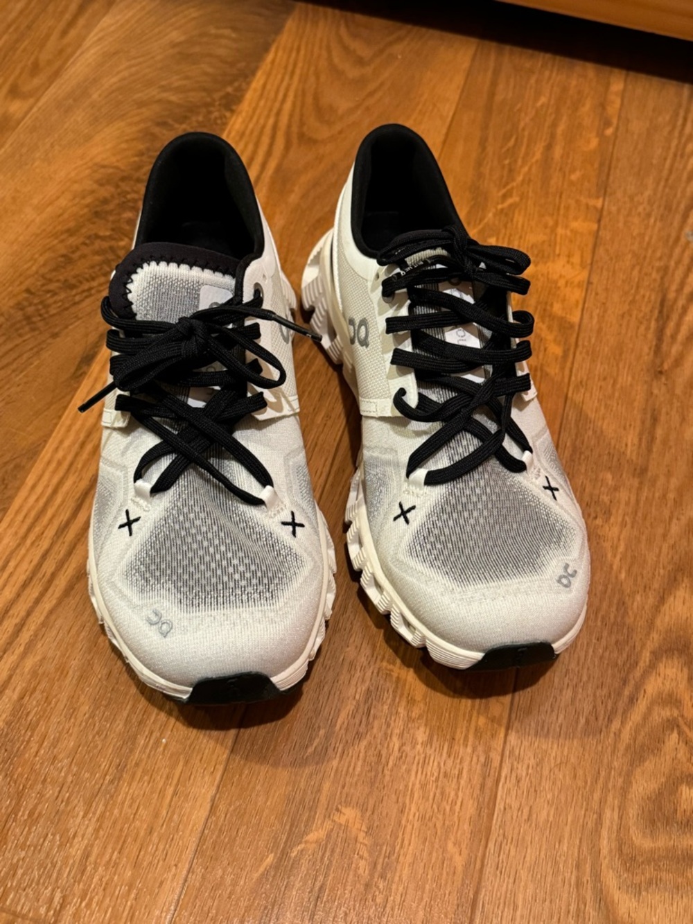 OnCloud X Women's White and Black Running Shoe